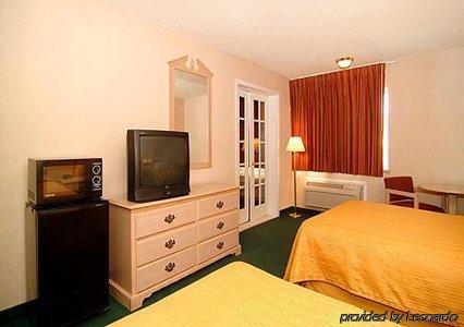 Ramada By Wyndham Albuquerque East Hotel Ruang foto