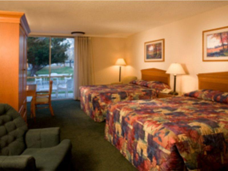 Ramada By Wyndham Albuquerque East Hotel Bagian luar foto